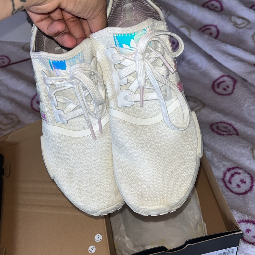 Women’s adidas NMD R1 - Picture 4 of 5